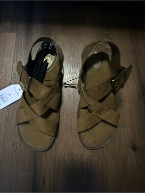 NWT Sz 11 Time and Tru Women's X-Band Buckle Sandals